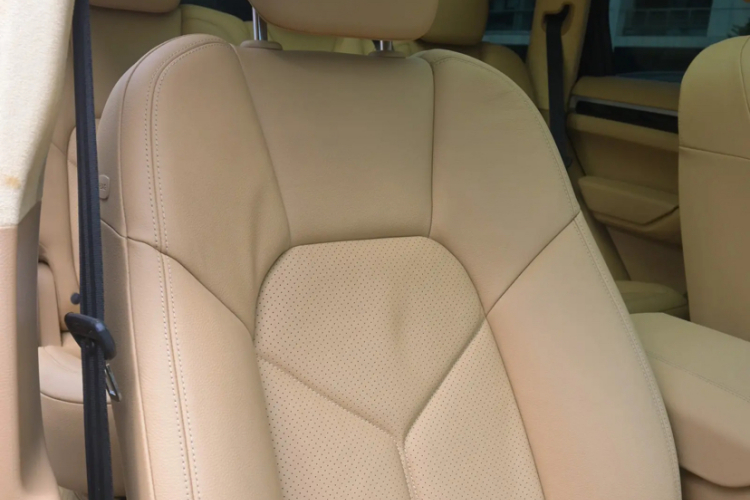 保时捷 2015款 Cayenne 3.0T中控内饰7013