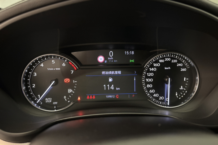 凯迪拉克XT4 2018款 28T 两驱领先型中控内饰15