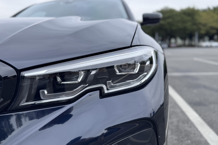 宝马3系 2021款 325i M运动曜夜套装局部细节36