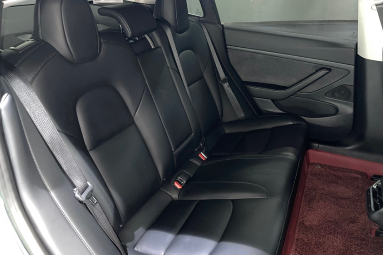 特斯拉 Model 3 2020款 改款 长续航后轮驱动版中控内饰7003