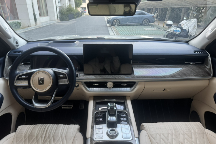 坦克500 2022款 3.0T 运动版 造境型 5座中控内饰7007