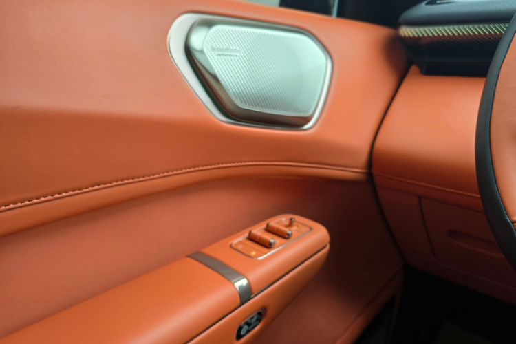 领克900 2025款 2.0T Ultra中控内饰7006