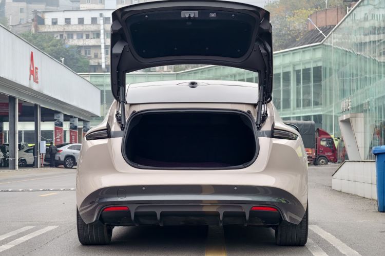 蔚来ET5 2022款 75kWh车身外观6005