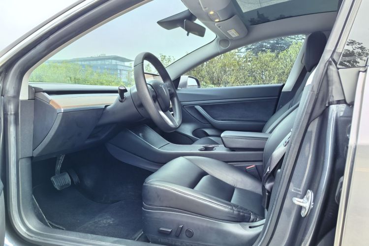 特斯拉 Model 3 2020款 改款 长续航后轮驱动版中控内饰7003