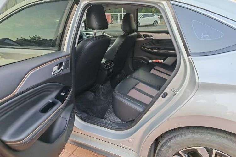 埃安 AION S 2020款 魅 580中控内饰7004