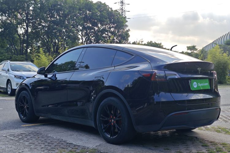 特斯拉 Model Y 2022款 后轮驱动版车身外观6005