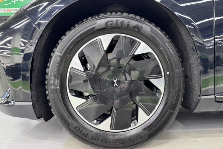 小鹏P7+ 2024款 超长续航 Max车身外观6005