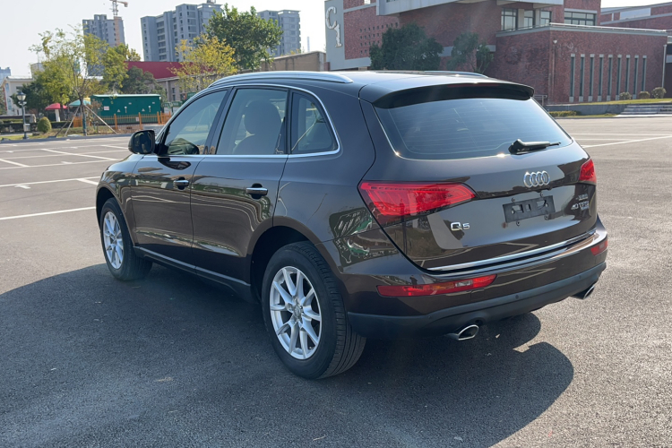 奥迪Q5 2016款 40 TFSI 进取型车身外观6005