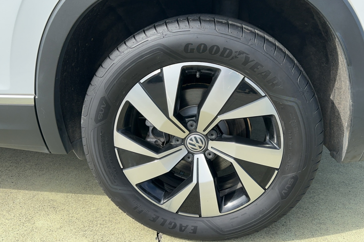 大众 探岳 2021款 330TSI 两驱豪华智联版Plus车身外观6008