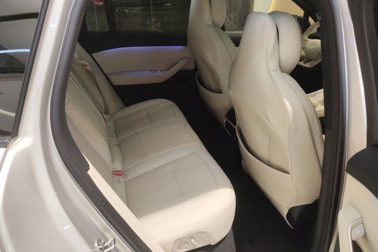 蔚来ES6 2023款 75kWh中控内饰7003