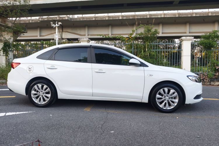 别克 英朗 2021款 改款 典范 1.5L 自动精英型车身外观6008