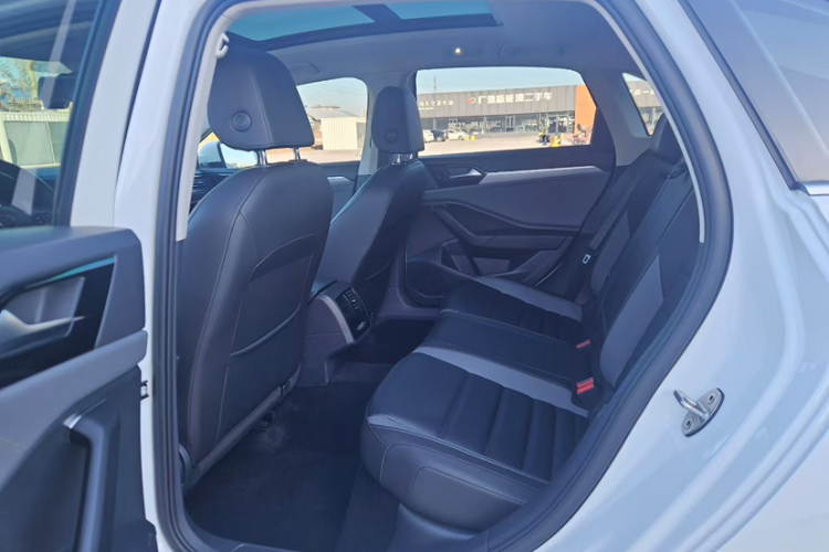 大众 速腾 2019款 280TSI DSG舒适型 国VI中控内饰7003