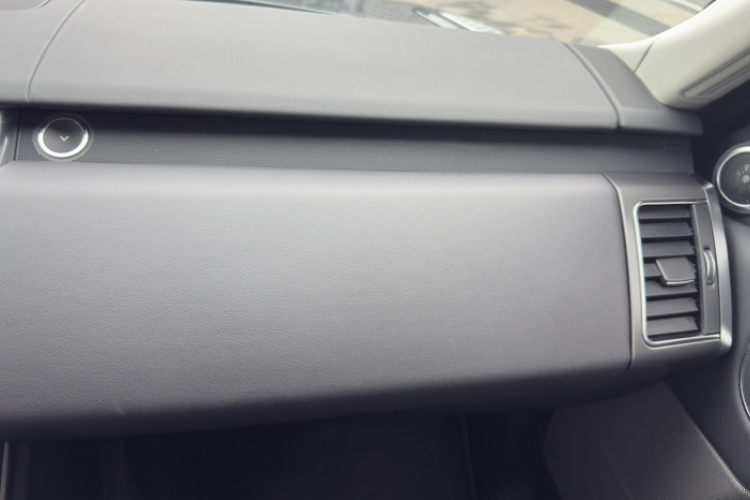 路虎 揽胜运动版 2016款 3.0 SC V6 HSE DYNAMIC中控内饰7005