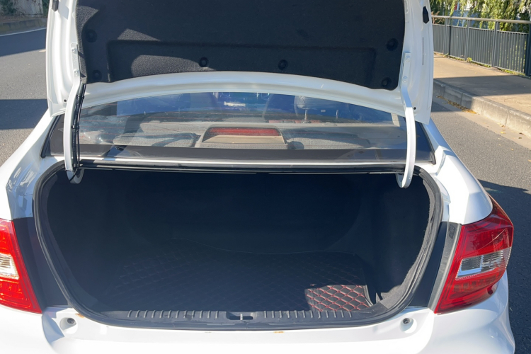 吉利汽车 远景 2017款 1.5L 自动幸福版局部细节23