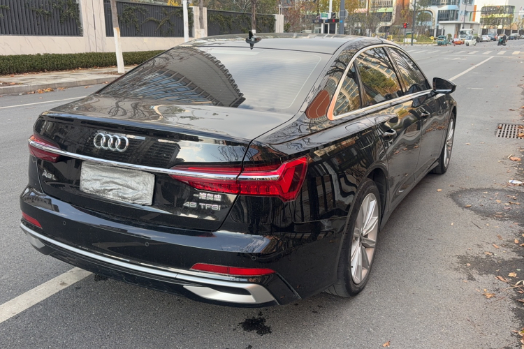 奥迪A6L 2023款 改款 45 TFSI 臻选动感型车身外观6004