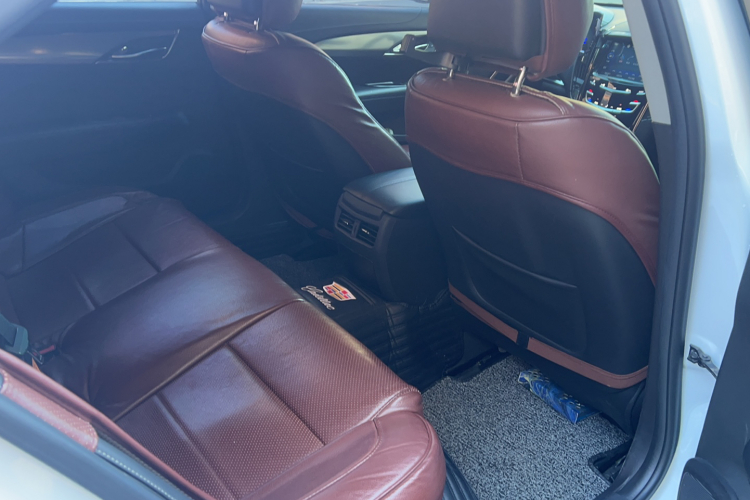 凯迪拉克ATS-L 2014款 25T 舒适型中控内饰7007