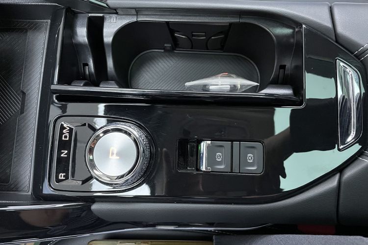 哈弗H6 2021款 第三代 2.0T 自动两驱Max中控内饰7001