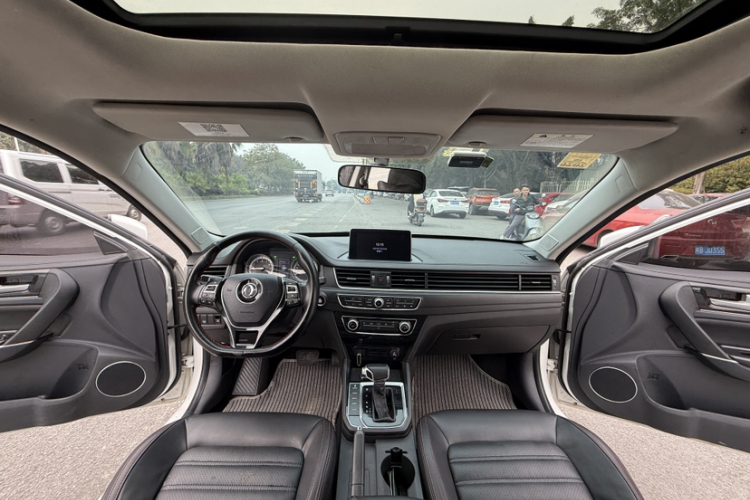 东风风行 景逸S50 2017款 1.6L CVT尊享型中控内饰7001