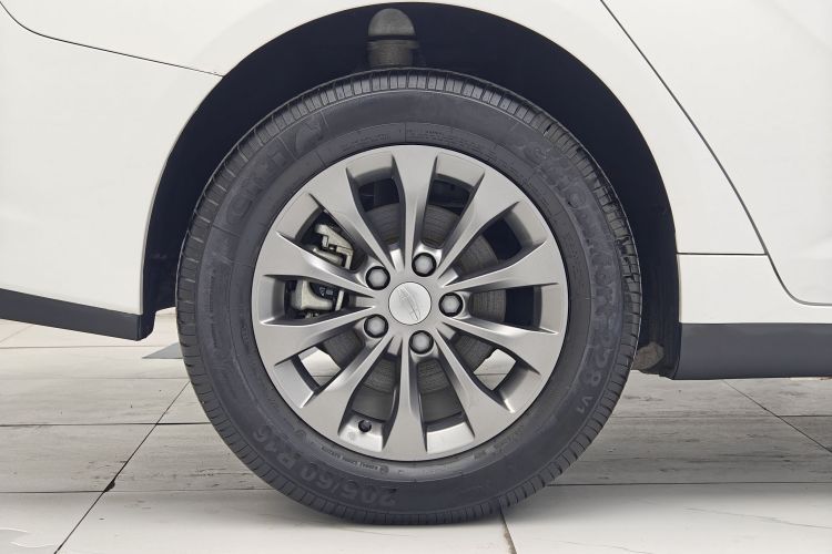 吉利几何G6 2022款 480 新智型车身外观6009