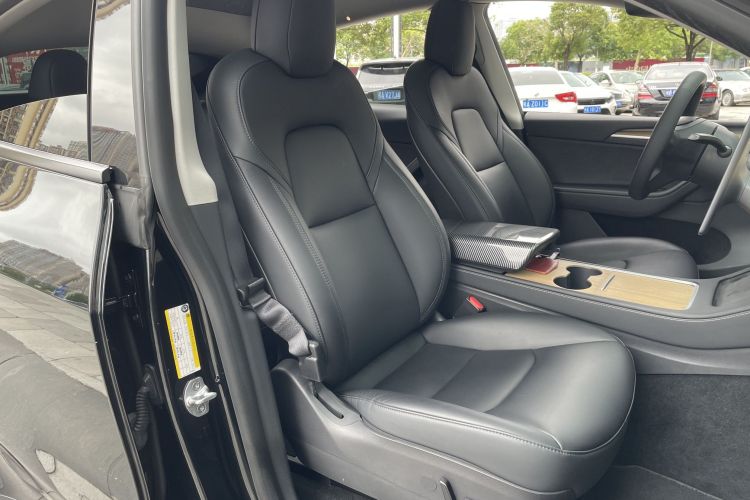 特斯拉 Model Y 2022款 后轮驱动版局部细节41