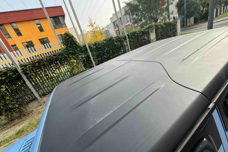 北京BJ40 2023款 2.0D 自动四驱刀锋英雄版侠客型（前后电控锁）局部细节57