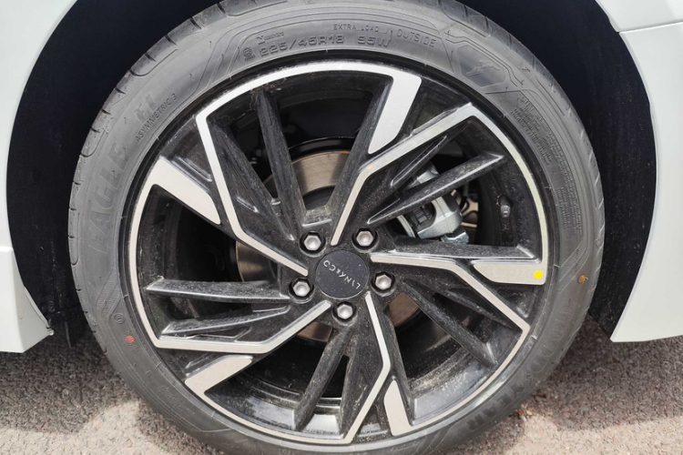 领克03 2026款 1.5TD DCT Halo车身外观6007