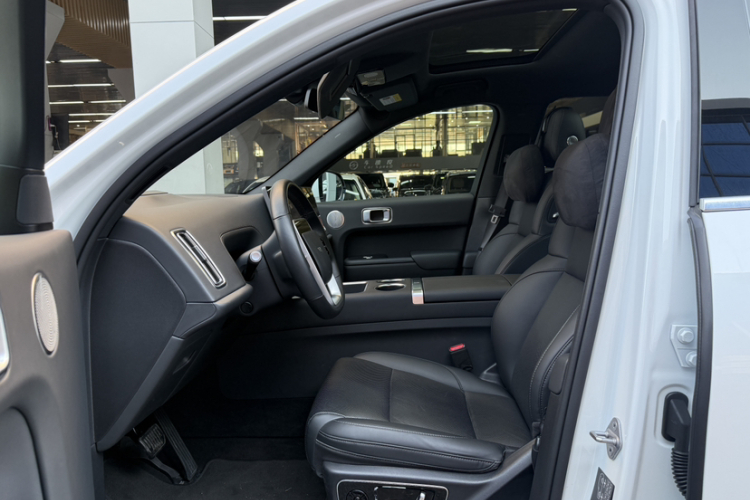 理想汽车 理想L7 2023款 Pro中控内饰7006
