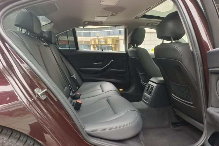 宝马3系 2017款 320Li 时尚型中控内饰7006