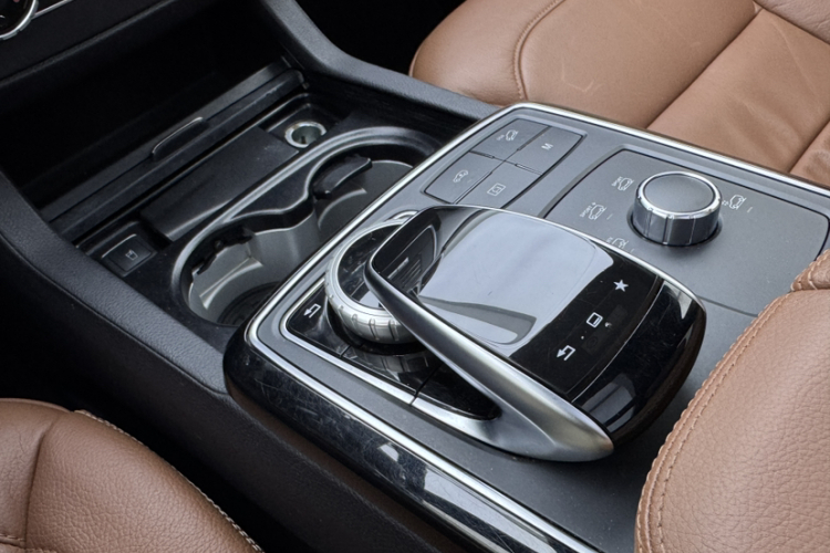 奔驰GLE 2016款 GLE 450 AMG 4MATIC中控内饰7005