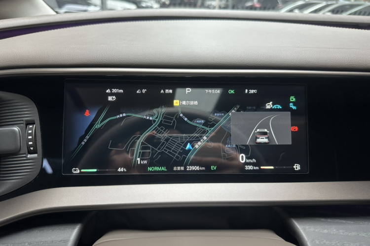 腾势D9 2022款 DM-i 970 四驱旗舰型中控内饰15