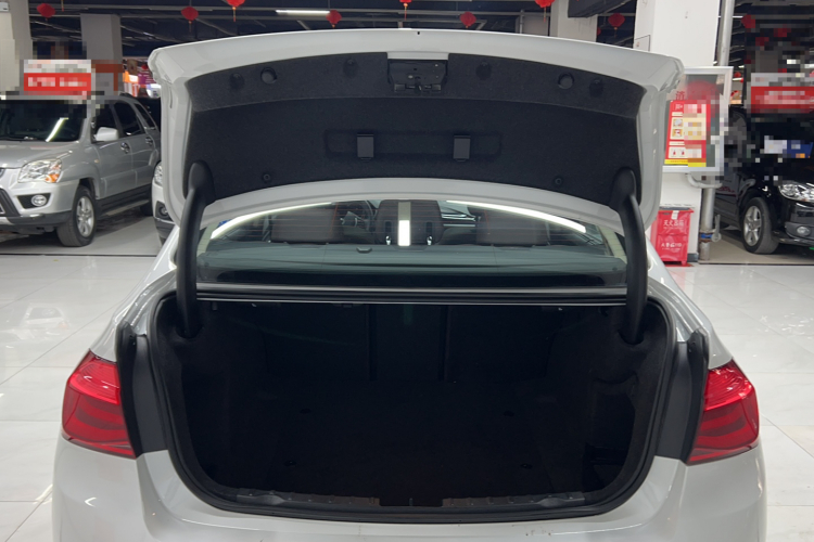 宝马3系 2019款 320Li xDrive 时尚型局部细节23