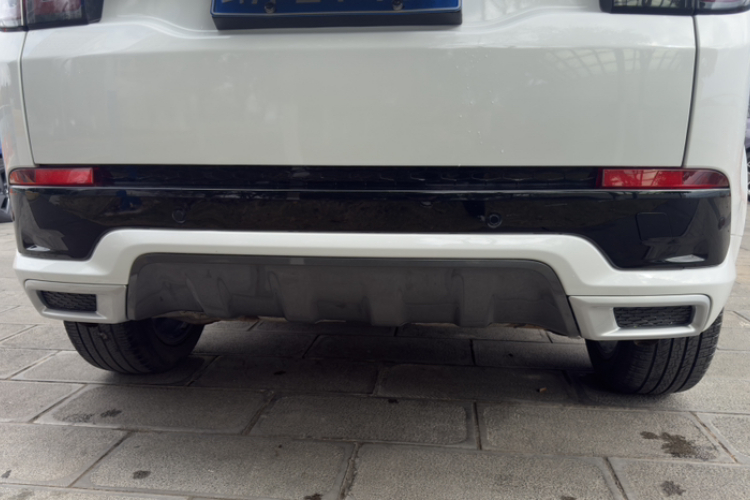 路虎 发现运动版 2020款 249PS R-Dynamic 性能科技版 7座车身外观6009