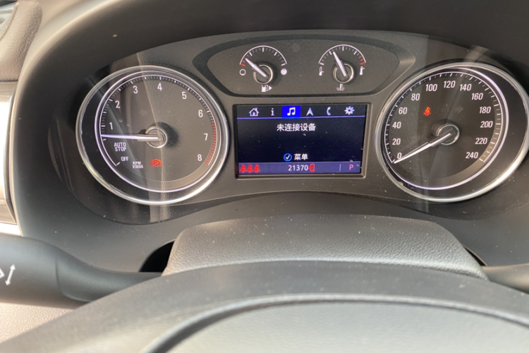 别克 君越 2022款 552T 豪华型中控内饰15