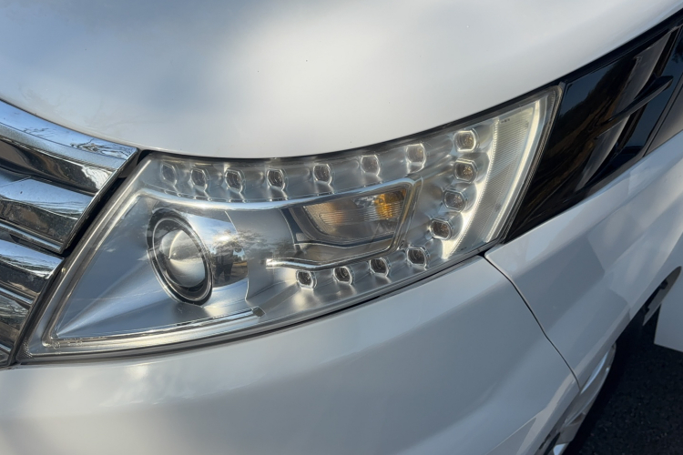 江汽集团 瑞风M5 2016款 2.0T 汽油自动公务版局部细节36