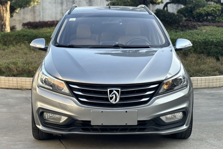 宝骏310W 2017款 1.5L 手动时尚型 国V车身外观6007