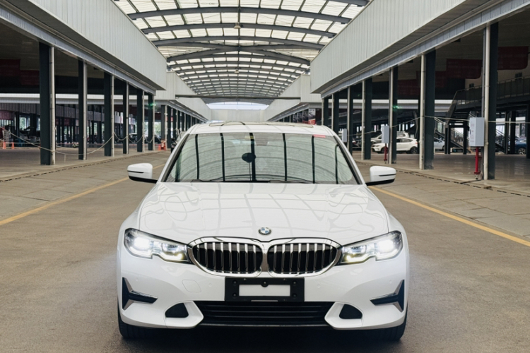 宝马3系 2020款 325Li 首发版车身外观6001
