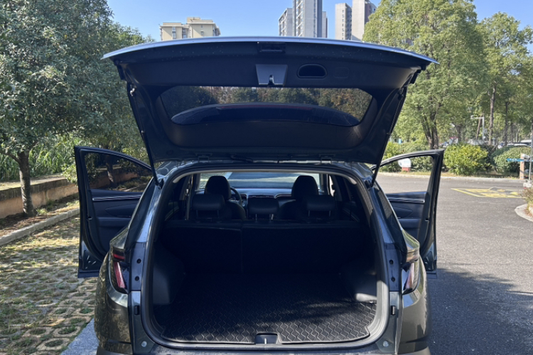 现代 2021款 途胜L 1.5T DCT LUX尊贵版局部细节23