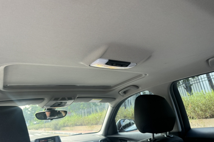 宝马1系(进口) 2018款 118i 领先型局部细节22