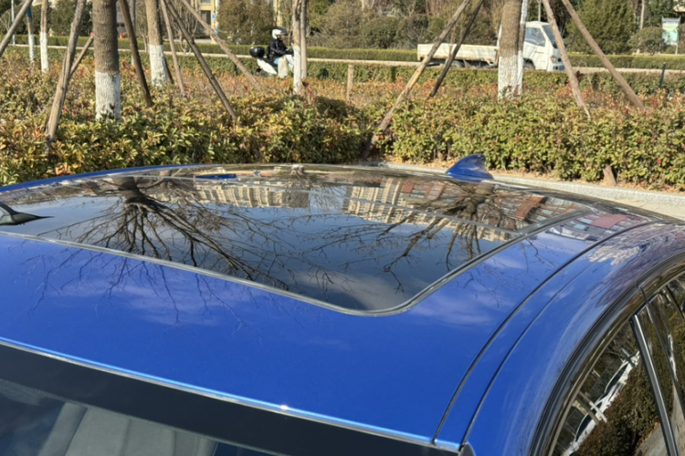 宝马1系 2020款 125i 领先型M运动套装车身外观6004