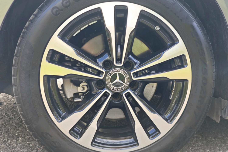 奔驰C级 2020款 C 260 运动版车身外观6007