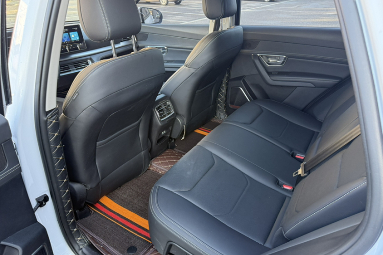 比亚迪 宋Pro 2019款 1.5T 自动尊贵型中控内饰7005