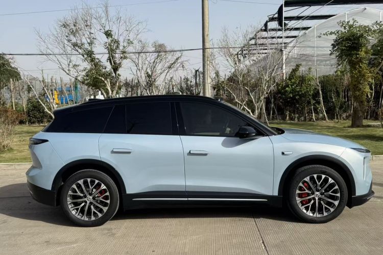 蔚来ES6 2023款 75kWh车身外观6006