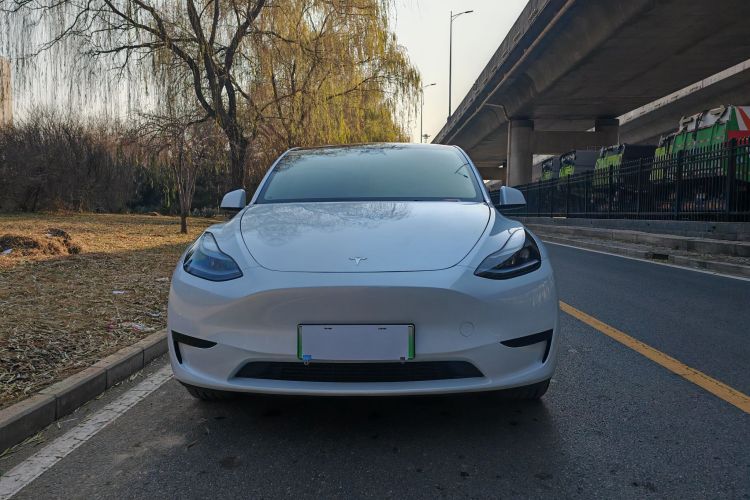 特斯拉 Model Y 2024款 后轮驱动版车身外观6001