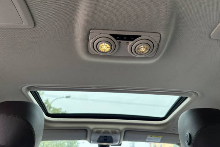 宝马3系 2019款 320Li 时尚型局部细节22