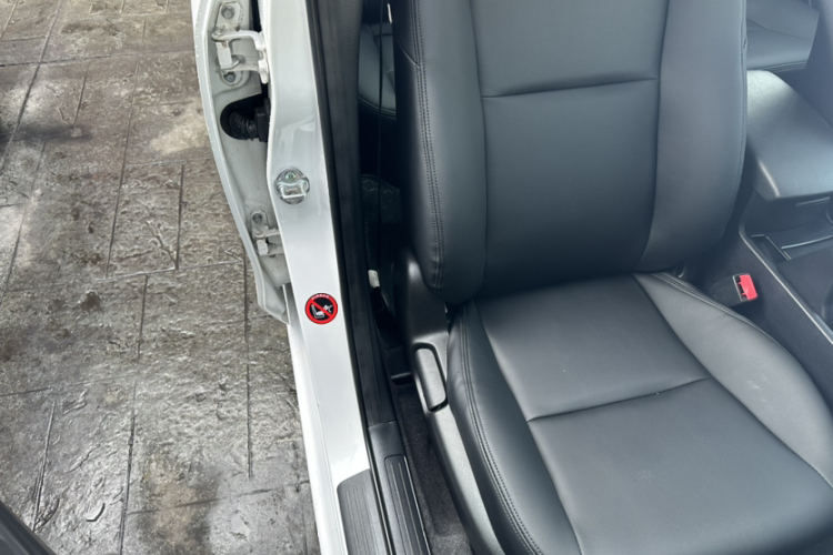 马自达3星骋 2013款 三厢 1.6L 自动精英型中控内饰7007