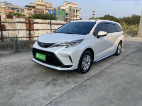 丰田 格瑞维亚 2024款 2.5L混动 舒适版