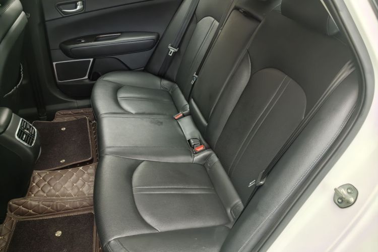 起亚K5 2016款 2.0L 自动LUX车身外观6007