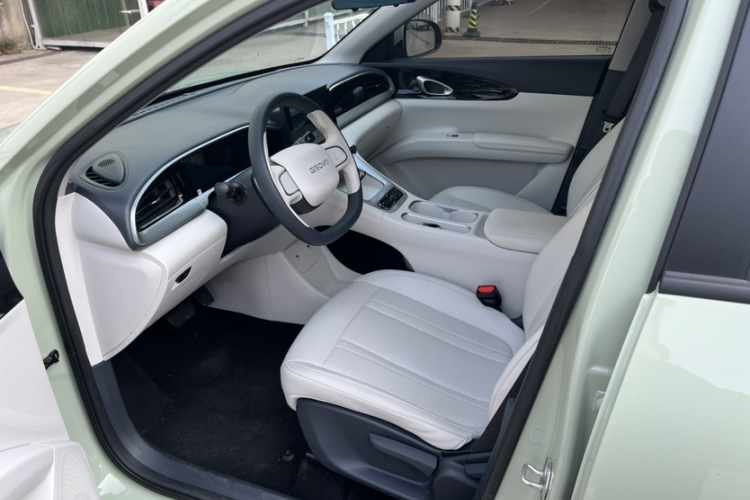 吉利银河 星愿 2025款 310km 青春版中控内饰7004