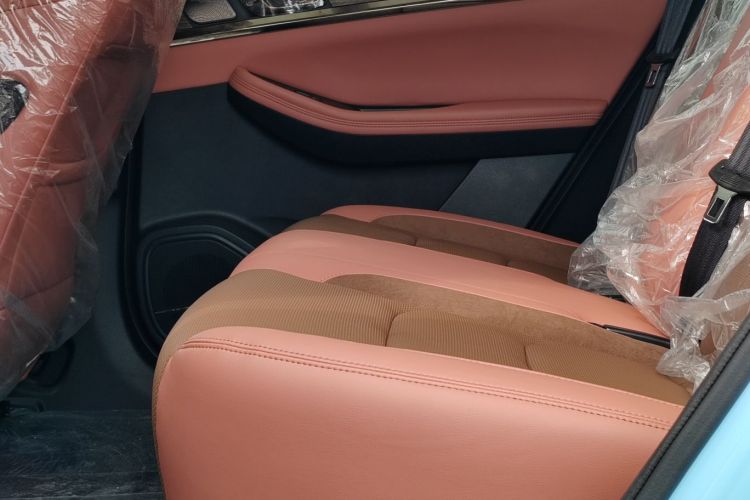 创维汽车 创维HT-i 2022款 1.5L PHEV 205KM 智远版Plus中控内饰7005