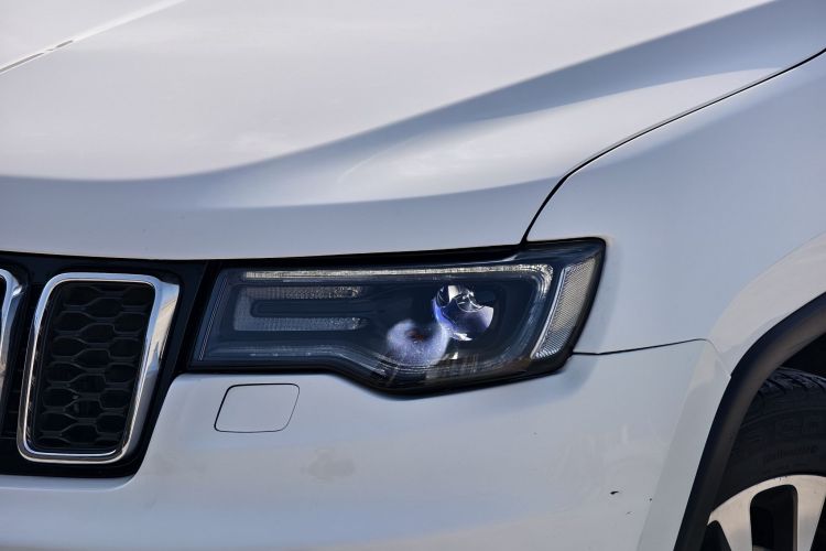 Jeep 大切诺基(进口) 2017款 3.0L 舒享导航版局部细节36